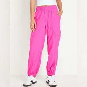 NWT! Old Navy Flamingo Feather High-Waisted Ankle-Zip Cargo Jogger Pants